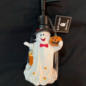 Ghost Top Hat Soap Dispenser